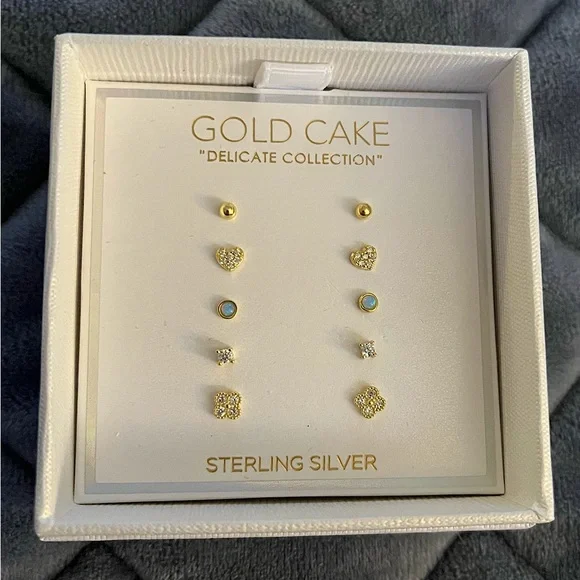 Gold Cake Earring Set - Picture 1 of 2